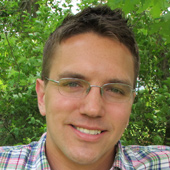 Dr Aaron Lyon